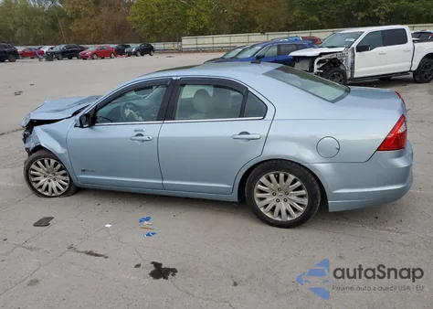 2010 Ford Fusion Hybrid from USA, damaged, VIN 3FADP0L35AR354252